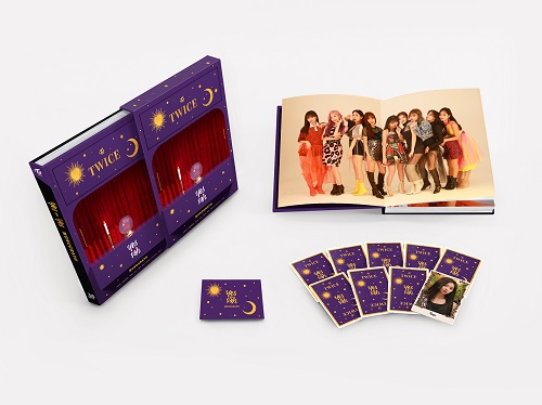 TWICE(트와이스) - YES OR YES MONOGRAPH